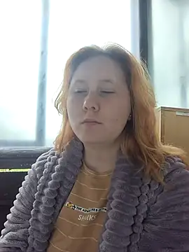 MiaKissy online show from May 4, 2026, 7:44 am