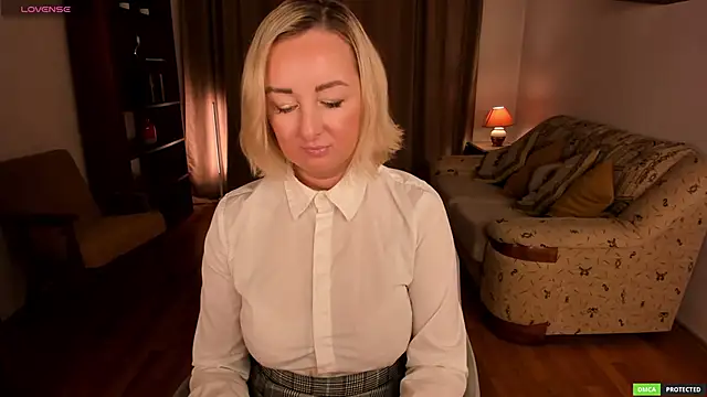 sexmom8 online show from May 9, 2026, 1:14 pm
