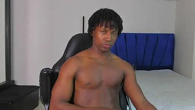 Snapshot of tau_montes chatting on March 3, 2026, 3:13 am tau montes online show from March 3, 2026, 3:13 am