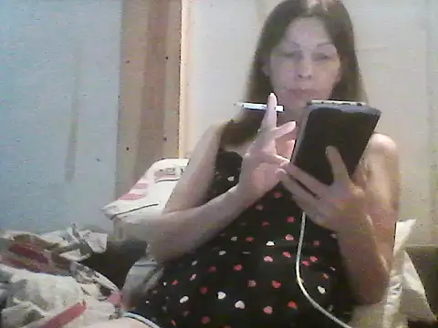 Snapshot of Milana38 chatting on June 19, 2026, 8:03 pm Milana38 online show from June 19, 2026, 8:03 pm