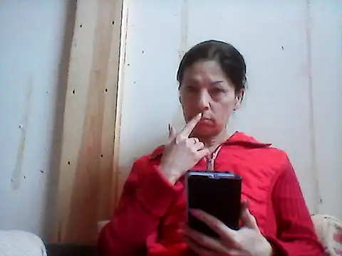 Snapshot of Milana38 chatting on May 10, 2026, 7:56 am Milana38 online show from May 10, 2026, 7:56 am
