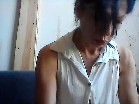 Snapshot of Milana38 chatting on May 16, 2026, 8:13 am Milana38 online show from May 16, 2026, 8:13 am