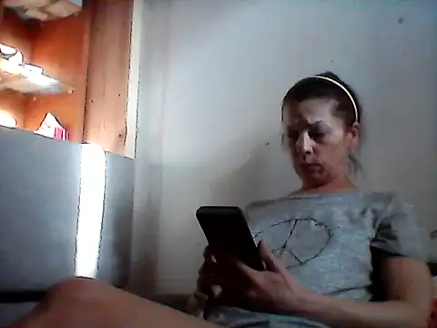 Snapshot of Milana38 chatting on June 18, 2026, 3:50 pm Milana38 online show from June 18, 2026, 3:50 pm