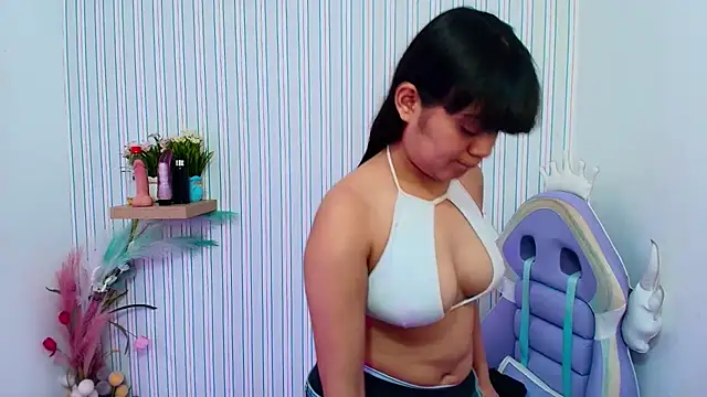 kataleya  18 online show from June 25, 2026, 7:52 pm