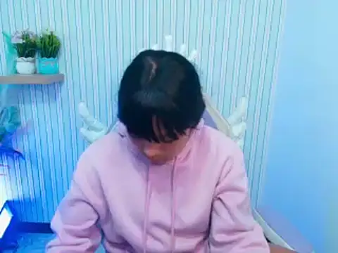 kataleya  18 online show from January 15, 2026, 12:52 pm