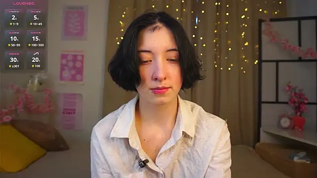 JuanaFriesz online show from February 22, 2026, 9:11 am