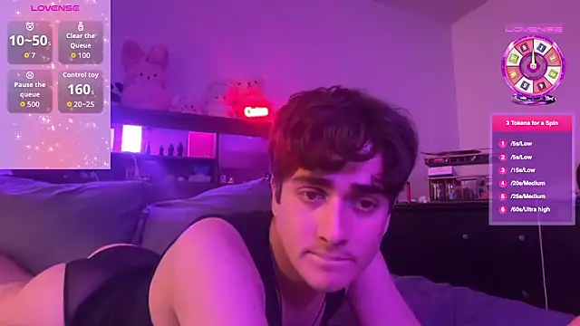 michaeltorrexxx online show from March 16, 2026, 3:14 am