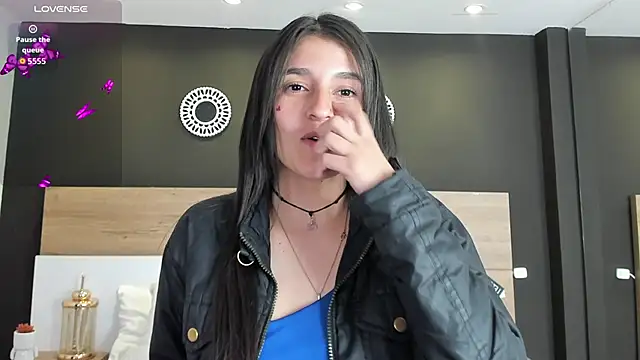 MiaTaylorSweet online show from November 5, 2025, 12:52 pm