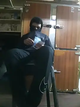 boy arabe 20 online show from February 18, 2026, 9:22 pm