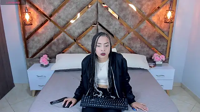 Lucia jane online show from May 7, 2026, 8:45 pm