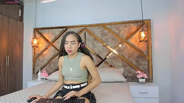 Lucia jane online show from May 25, 2026, 9:02 pm
