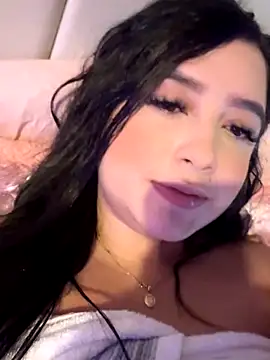 Emiily Moore1 online show from October 18, 2025, 10:01 pm