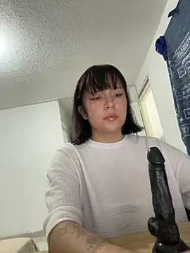 aliciia 23 online show from September 26, 2025, 6:09 am