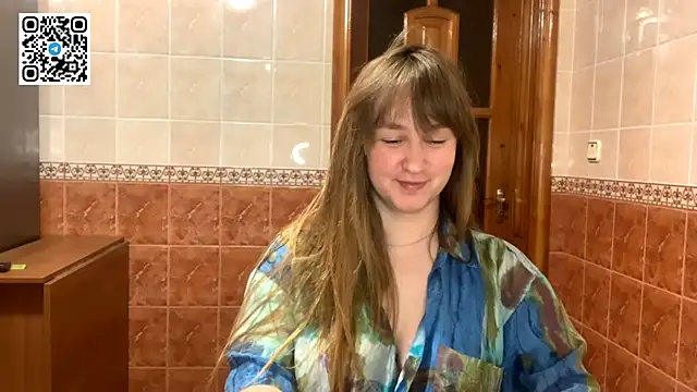 MaroonMoon  online show from October 12, 2025, 7:48 pm