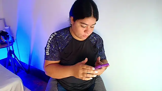 elizawiliamst online show from July 23, 2026, 12:02 pm