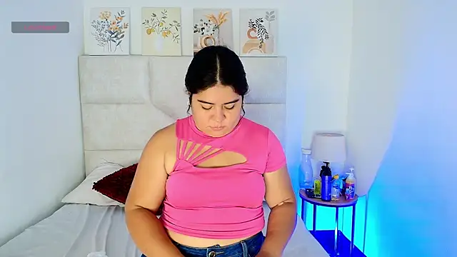 Snapshot of elizawiliamst chatting on June 17, 2026, 3:55 pm elizawiliamst online show from June 17, 2026, 3:55 pm