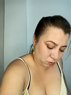 Snapshot of Yara1096 chatting on September 23, 2025, 9:27 am Yara1096 online show from September 23, 2025, 9:27 am