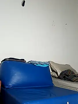 0800cristean online show from September 16, 2025, 3:29 am