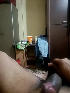 bobby3374 online show from April 13, 2026, 6:23 pm