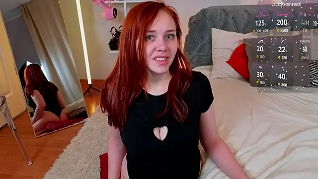 PollyVinice online show from November 27, 2025, 1:22 pm