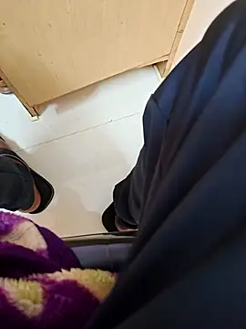 Snapshot of Rk3BULL chatting on February 13, 2026, 4:01 am Rk3BULL online show from February 13, 2026, 4:01 am