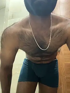 DJLOVE280825 online show from April 22, 2026, 9:54 pm