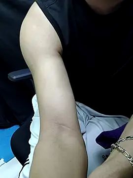 chocolate alone online show from November 11, 2025, 7:25 am