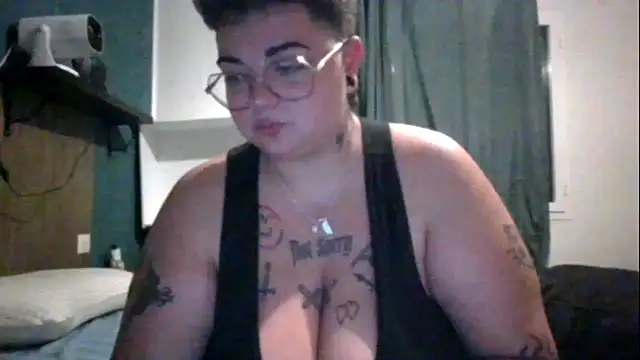 PirateXL online show from May 6, 2026, 11:42 pm