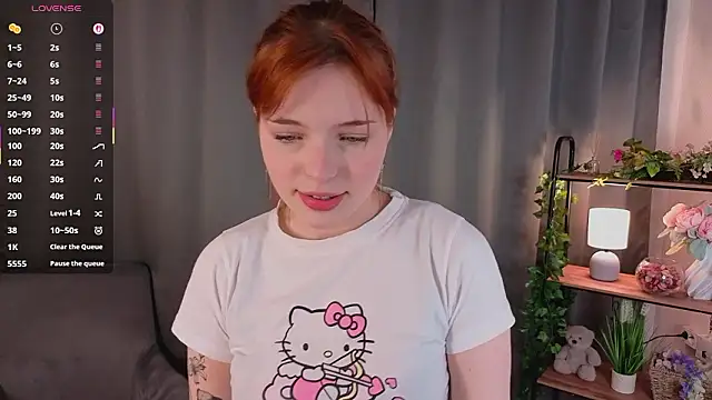 AnnieKim  online show from February 7, 2026, 4:04 pm