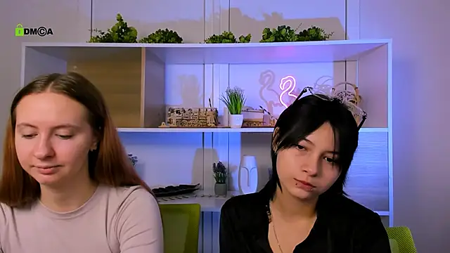 mila glow1 online show from October 5, 2025, 8:38 am