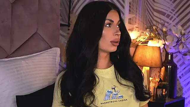 Snapshot of EvaRhea chatting on February 5, 2026, 3:57 am EvaRhea online show from February 5, 2026, 3:57 am