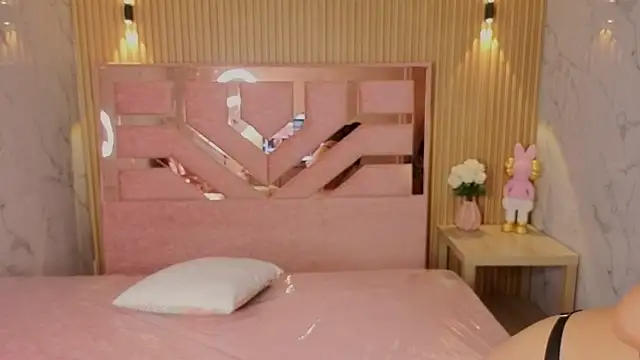 Snapshot of m_eris_s chatting on February 25, 2026, 1:44 pm m eris s online show from February 25, 2026, 1:44 pm