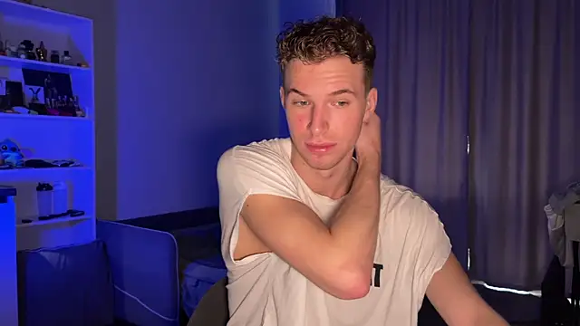 Snapshot of yoursaotome chatting on September 18, 2025, 9:45 am yoursaotome online show from September 18, 2025, 9:45 am