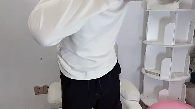 Snapshot of xiaoyang5200 chatting on March 25, 2026, 12:04 pm xiaoyang5200 online show from March 25, 2026, 12:04 pm