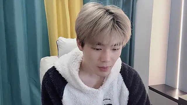 Snapshot of xiaoyang5200 chatting on March 5, 2026, 2:46 pm xiaoyang5200 online show from March 5, 2026, 2:46 pm