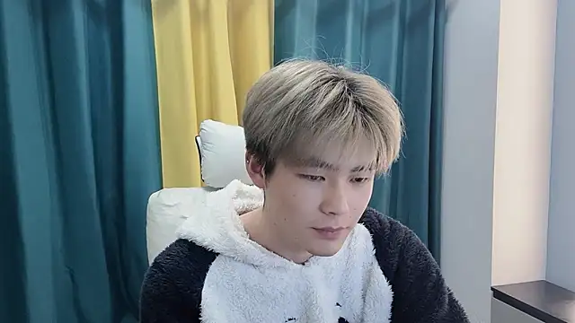 Snapshot of xiaoyang5200 chatting on March 9, 2026, 3:04 pm xiaoyang5200 online show from March 9, 2026, 3:04 pm