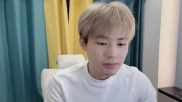 Snapshot of xiaoyang5200 chatting on February 27, 2026, 3:01 pm xiaoyang5200 online show from February 27, 2026, 3:01 pm