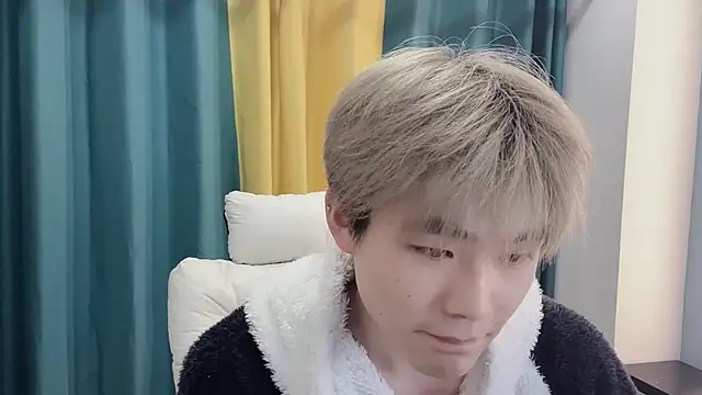 Snapshot of xiaoyang5200 chatting on March 1, 2026, 3:12 pm xiaoyang5200 online show from March 1, 2026, 3:12 pm