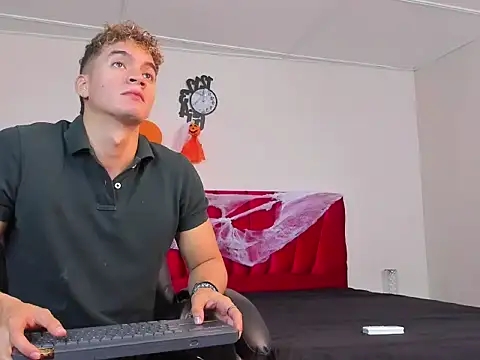 paull george online show from October 16, 2025, 2:03 pm