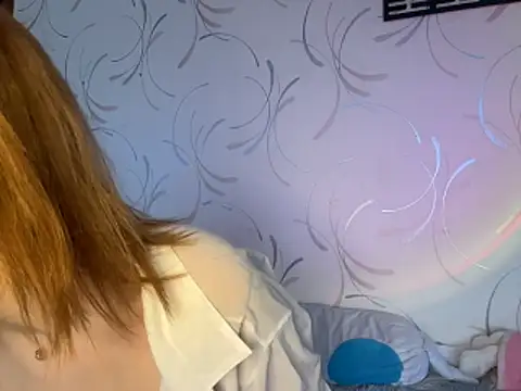 LunaMillie online show from March 1, 2026, 11:54 am