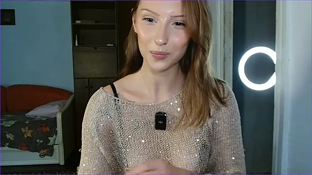 Snapshot of RuxaShade chatting on August 1, 2026, 11:41 am RuxaShade online show from August 1, 2026, 11:41 am