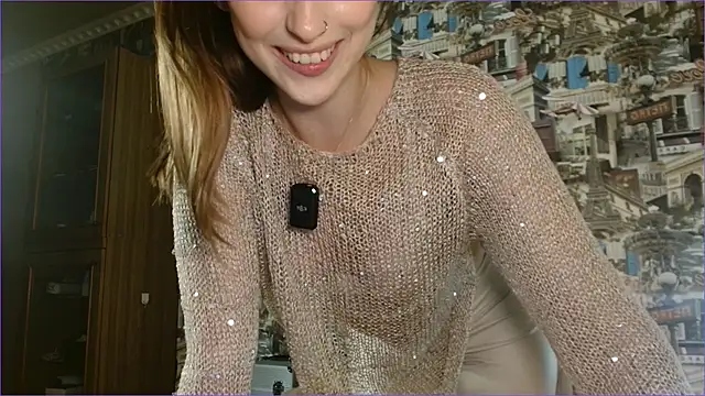 Snapshot of RuxaShade chatting on July 19, 2026, 1:41 pm RuxaShade online show from July 19, 2026, 1:41 pm