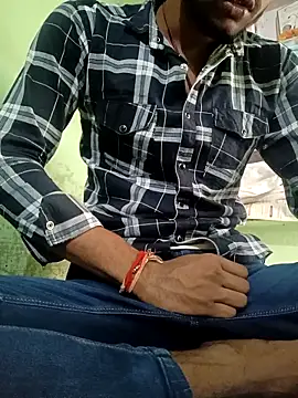 uniquesexyboy5689 online show from October 21, 2025, 7:41 am