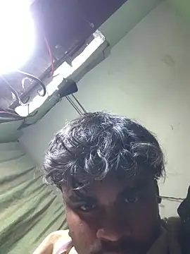 uniquesexyboy5689 online show from February 15, 2026, 2:05 pm