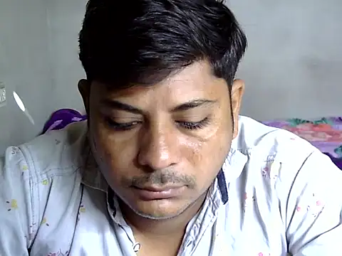 Ajmersingh335512 online show from October 9, 2025, 3:40 am