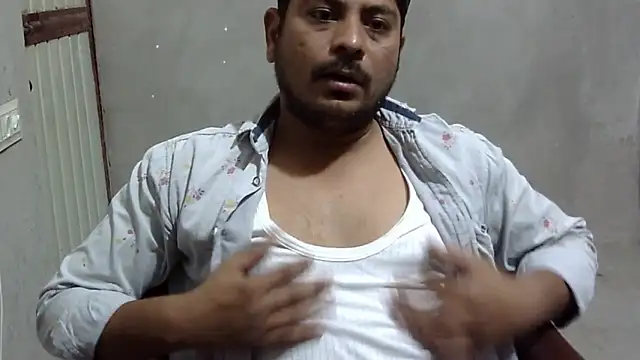 Snapshot of Ajmersingh335512 chatting on April 25, 2026, 6:27 am Ajmersingh335512 online show from April 25, 2026, 6:27 am