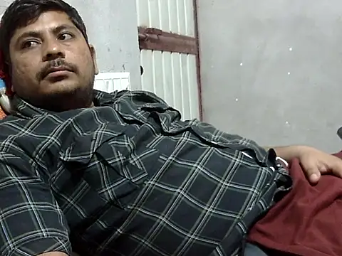 Ajmersingh335512 online show from February 24, 2026, 3:46 pm