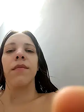 Snapshot of lauflor chatting on March 23, 2026, 11:43 am lauflor online show from March 23, 2026, 11:43 am