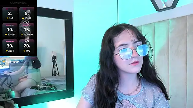 AfroditaLeclair online show from September 21, 2025, 8:25 pm