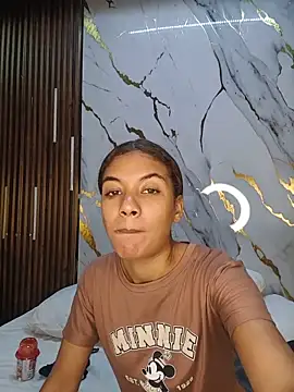 VictoriaDuart online show from May 15, 2026, 8:18 pm